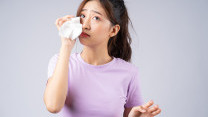 缩图 - 眼湿湿泪水太多非眼浅!或泪管闭塞致持续流泪小心泪囊发炎感染影响视力