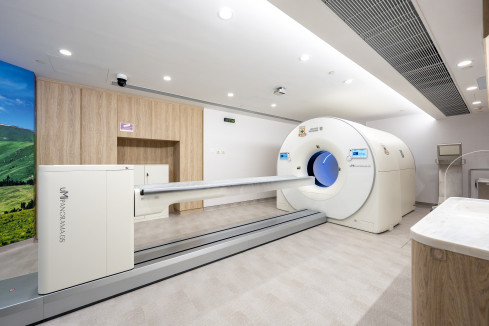 Thumbnail of uMI Panorama GS - Total-Body PET/CT System