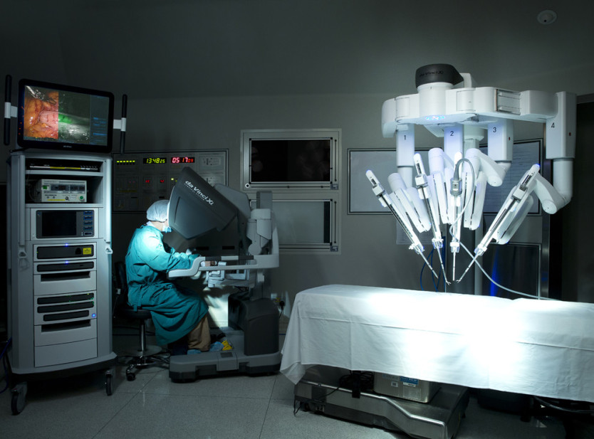 Thumbnail of da Vinci Xi Robotic Surgical System
